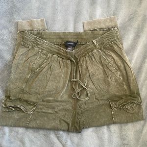 Torrid Army Green Cargo Drawstring Joggers sz. 2